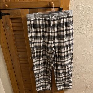 Men’s Eddie Bauer flannel plaid pajama pants